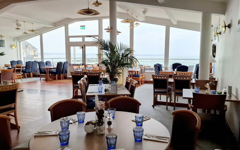 Interior Restaurant Waterfront