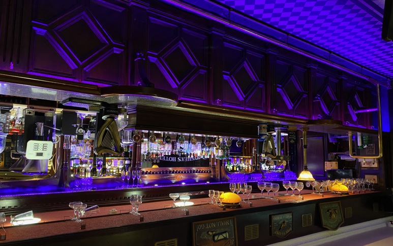 Bar 3
